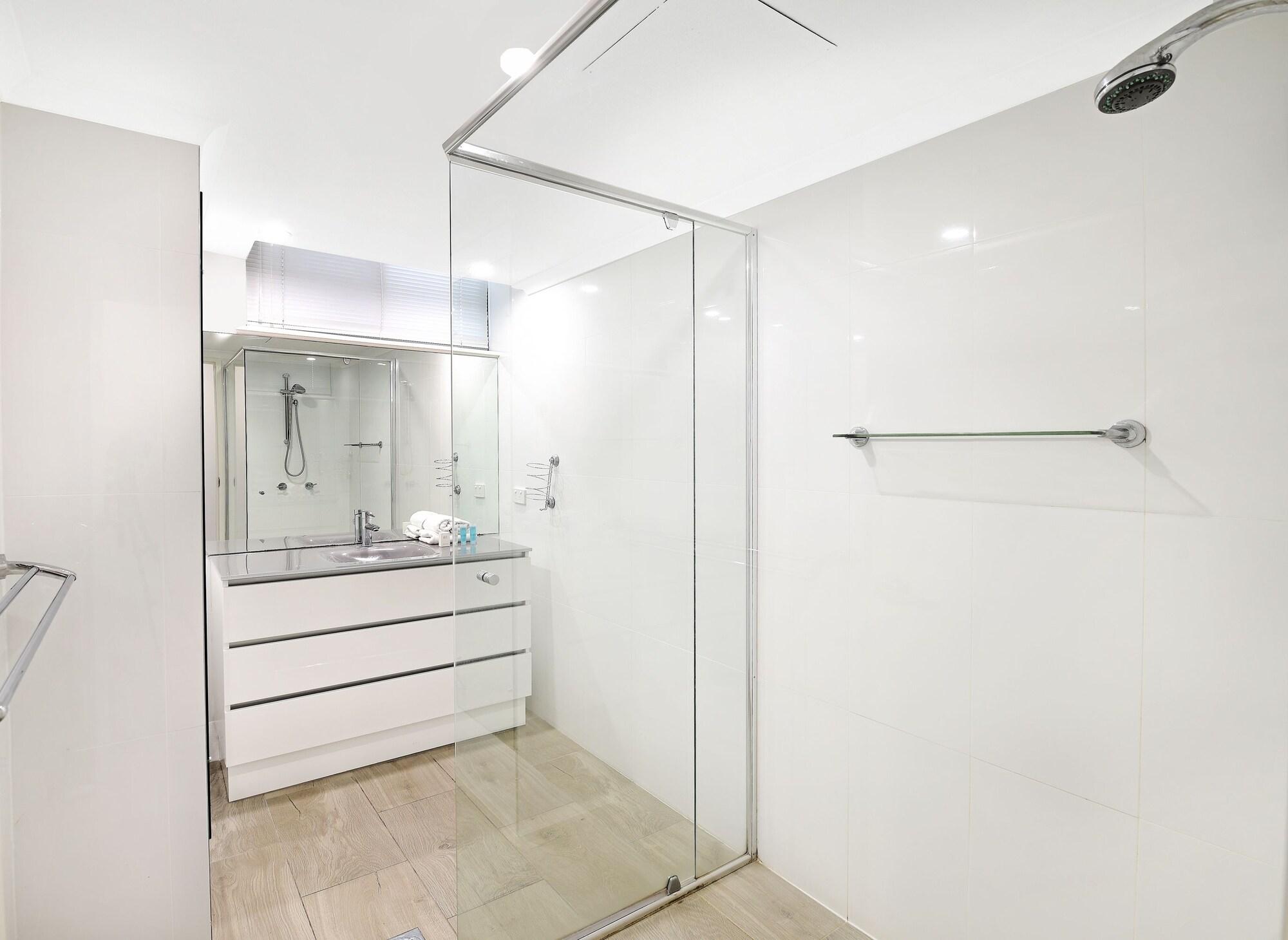 Broadbeach Travel Inn Apartments Gold Coast Ngoại thất bức ảnh
