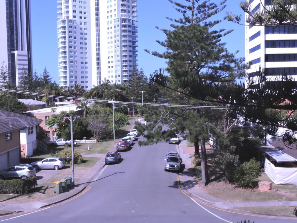 Broadbeach Travel Inn Apartments Gold Coast Ngoại thất bức ảnh